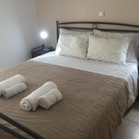 Open Concept 1 Bedroom Apartment Nafplio Eksteriør billede